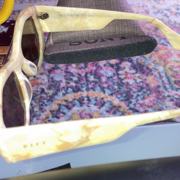 Diff Retro Sunglasses new - Picture 4 of 4